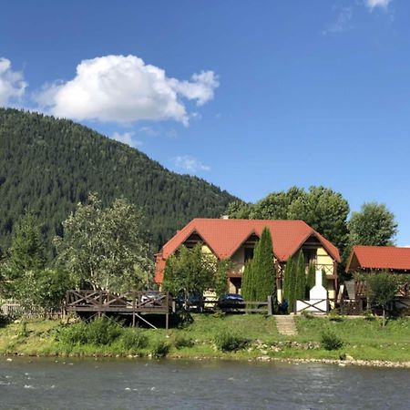 На Березі Черемошу Verkhovyna Exterior foto