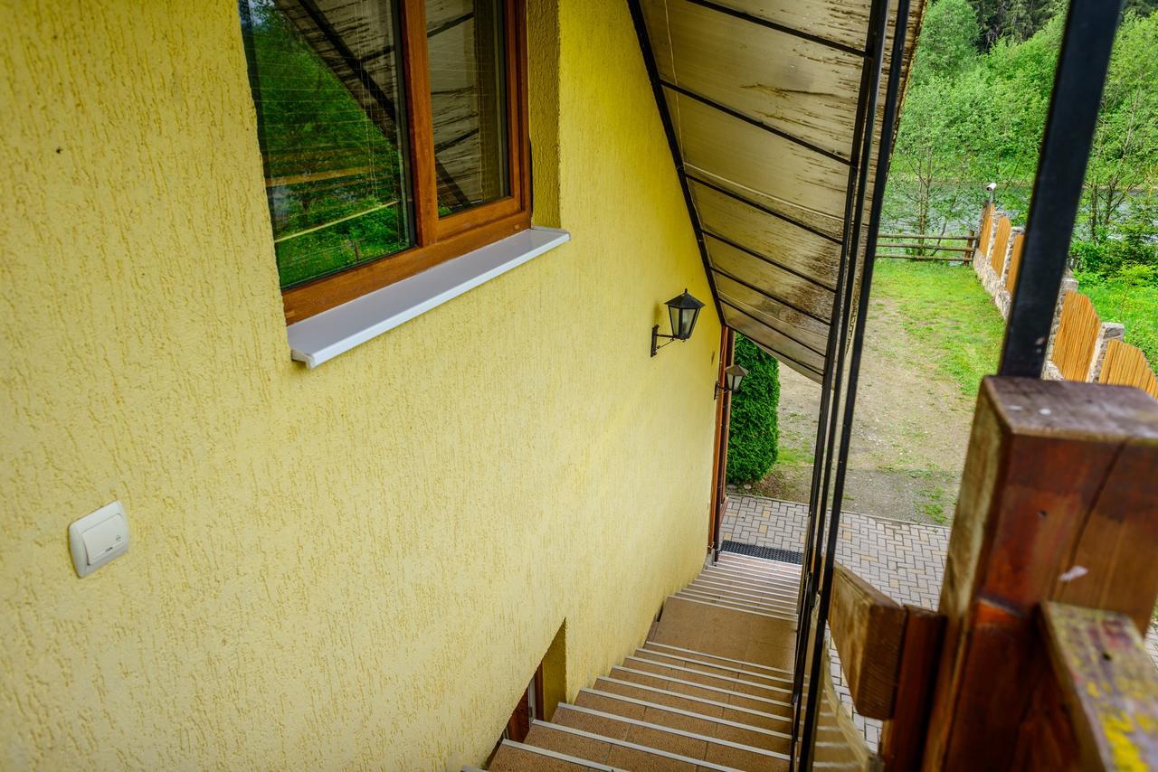 На Березі Черемошу Verkhovyna Exterior foto